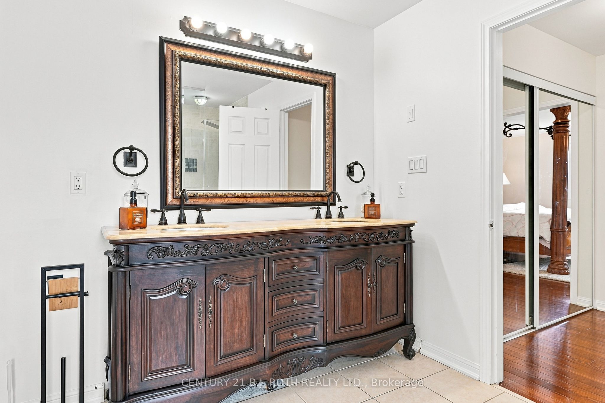 134 Sandringham Drive Property Photo 26