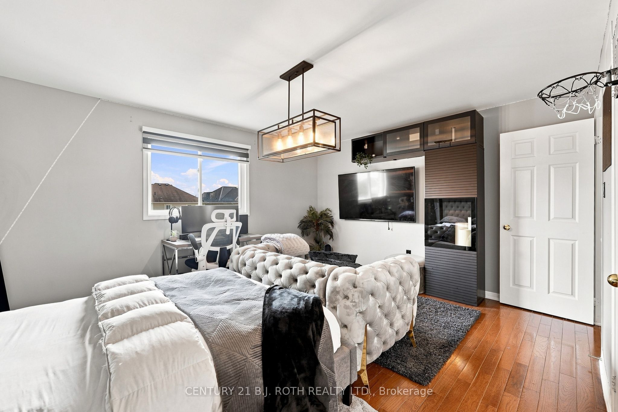 134 Sandringham Drive Property Photo 33