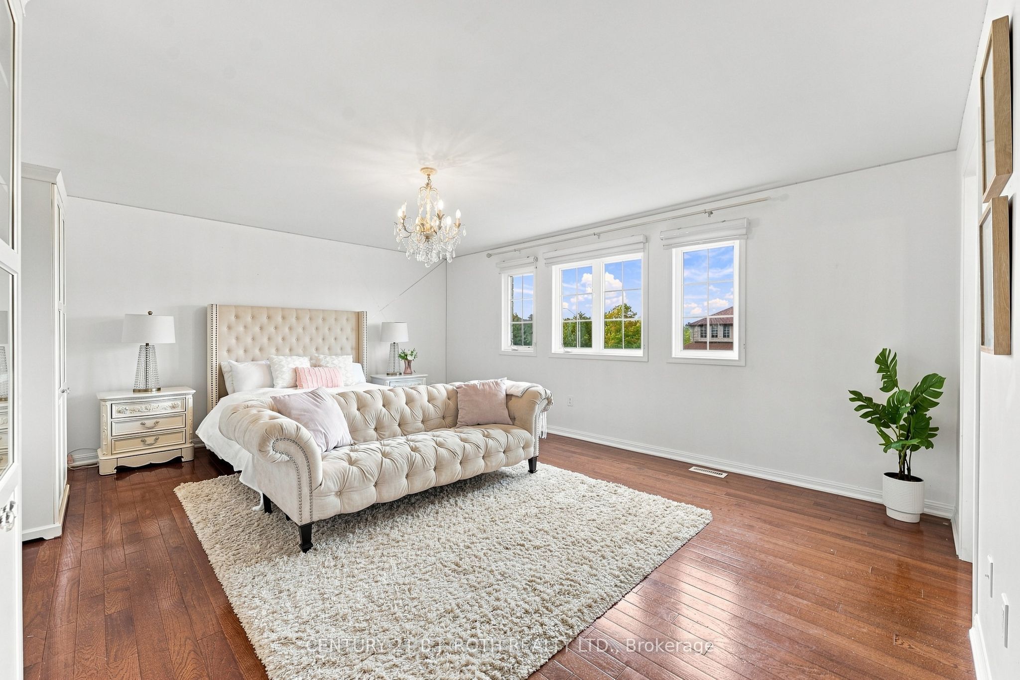 134 Sandringham Drive Property Photo 34