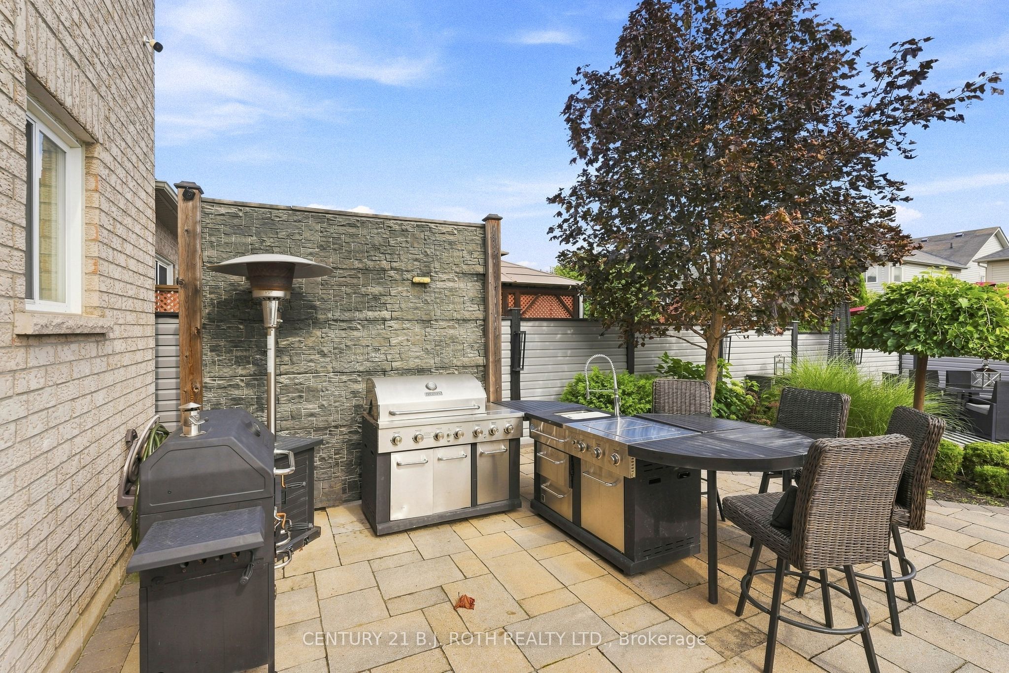 134 Sandringham Drive Property Photo 44