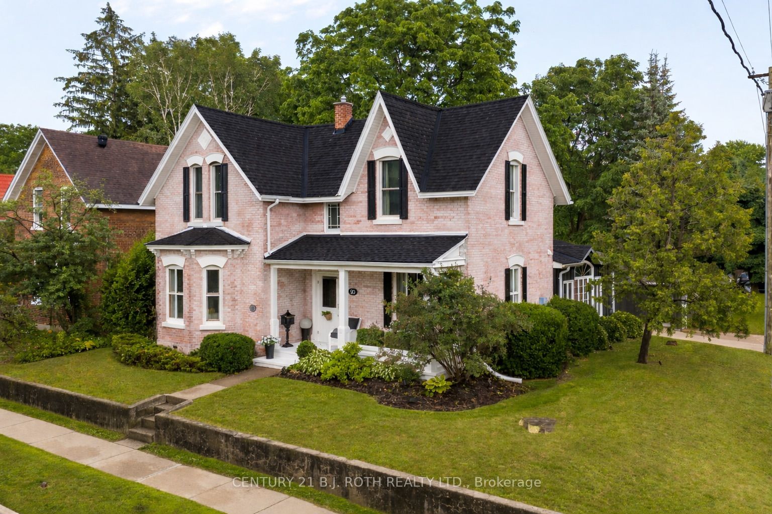 90 Cumberland Street Property Photo 1