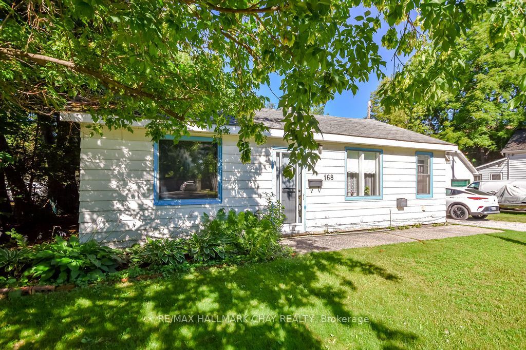 168 Anne Street S Property Photo 2
