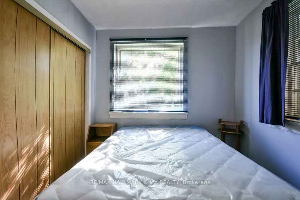 168 Anne Street S Property Photo 12