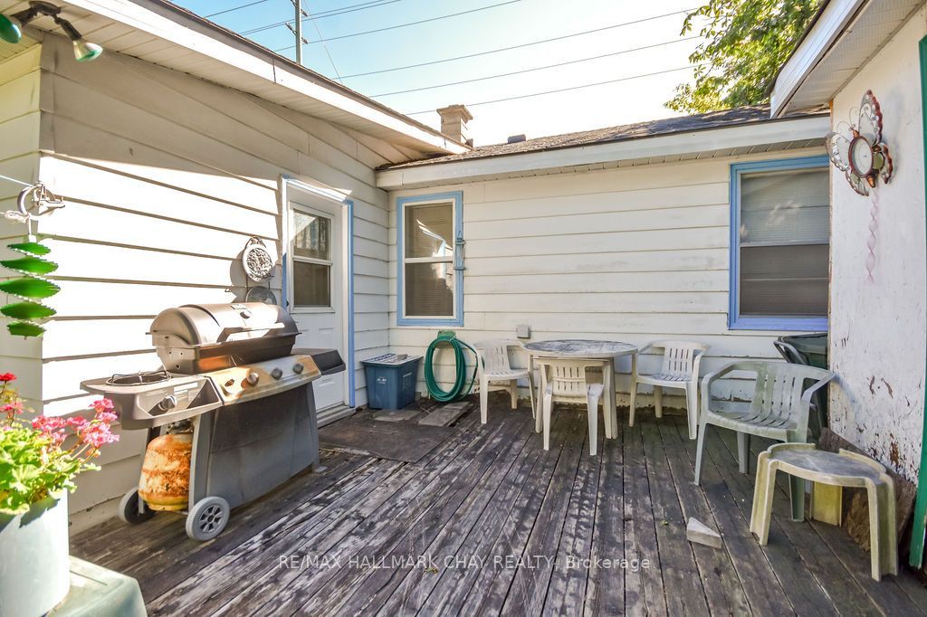 168 Anne Street S Property Photo 22