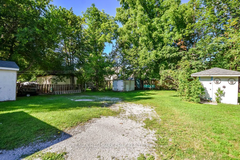 168 Anne Street S Property Photo 24