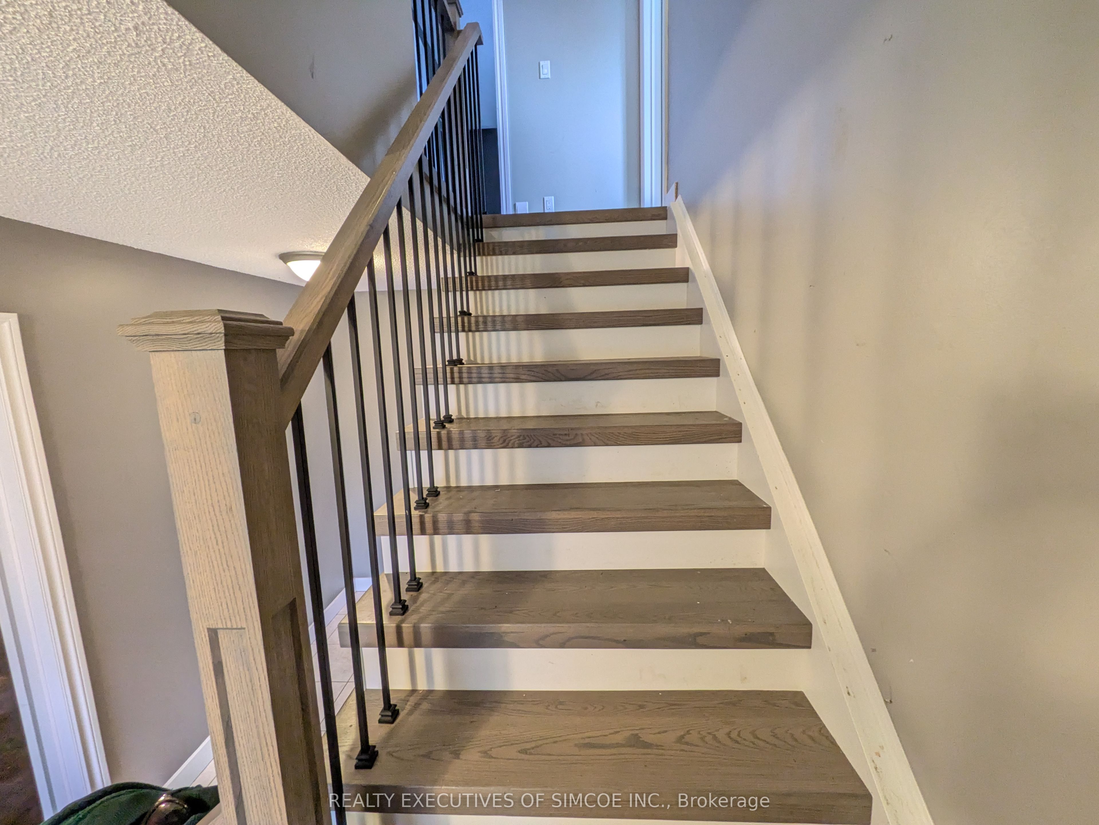 75 James Street Property Photo 6
