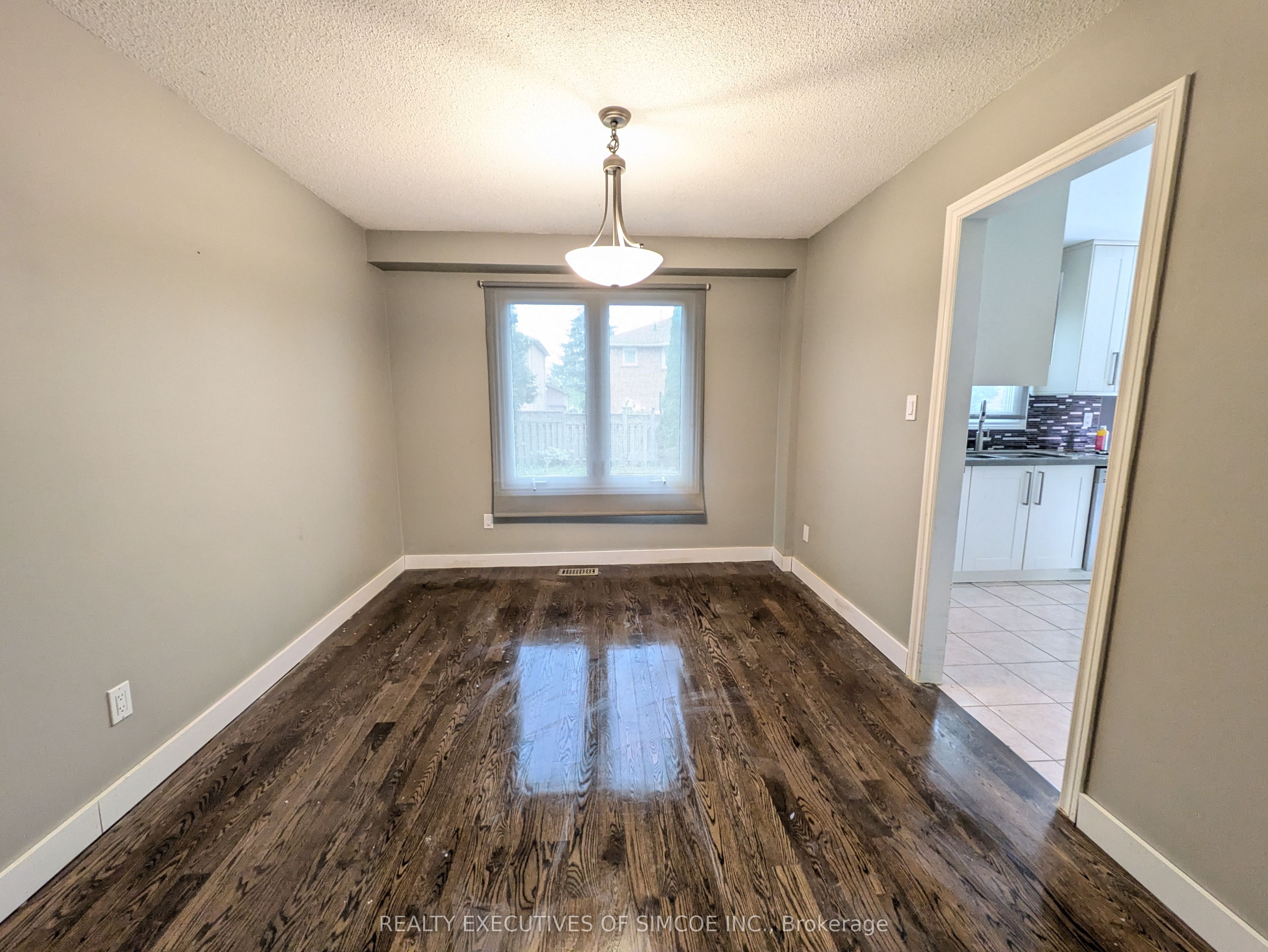 75 James Street Property Photo 10