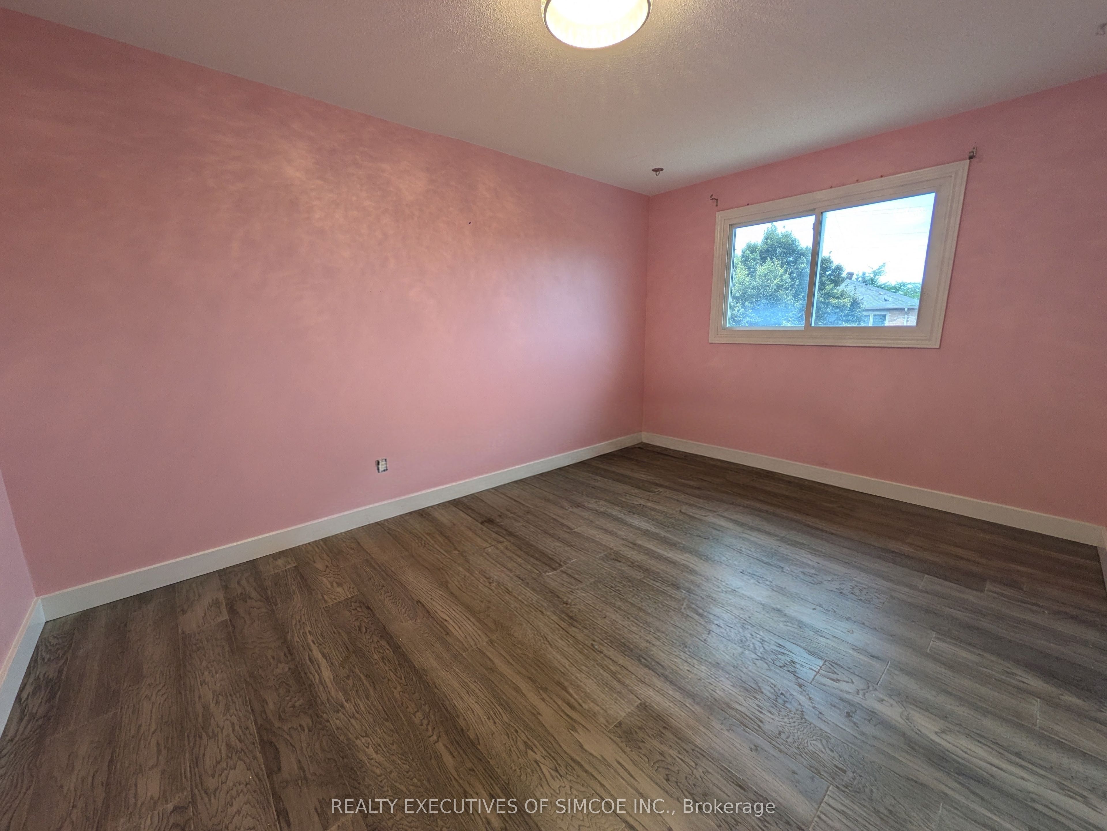 75 James Street Property Photo 16