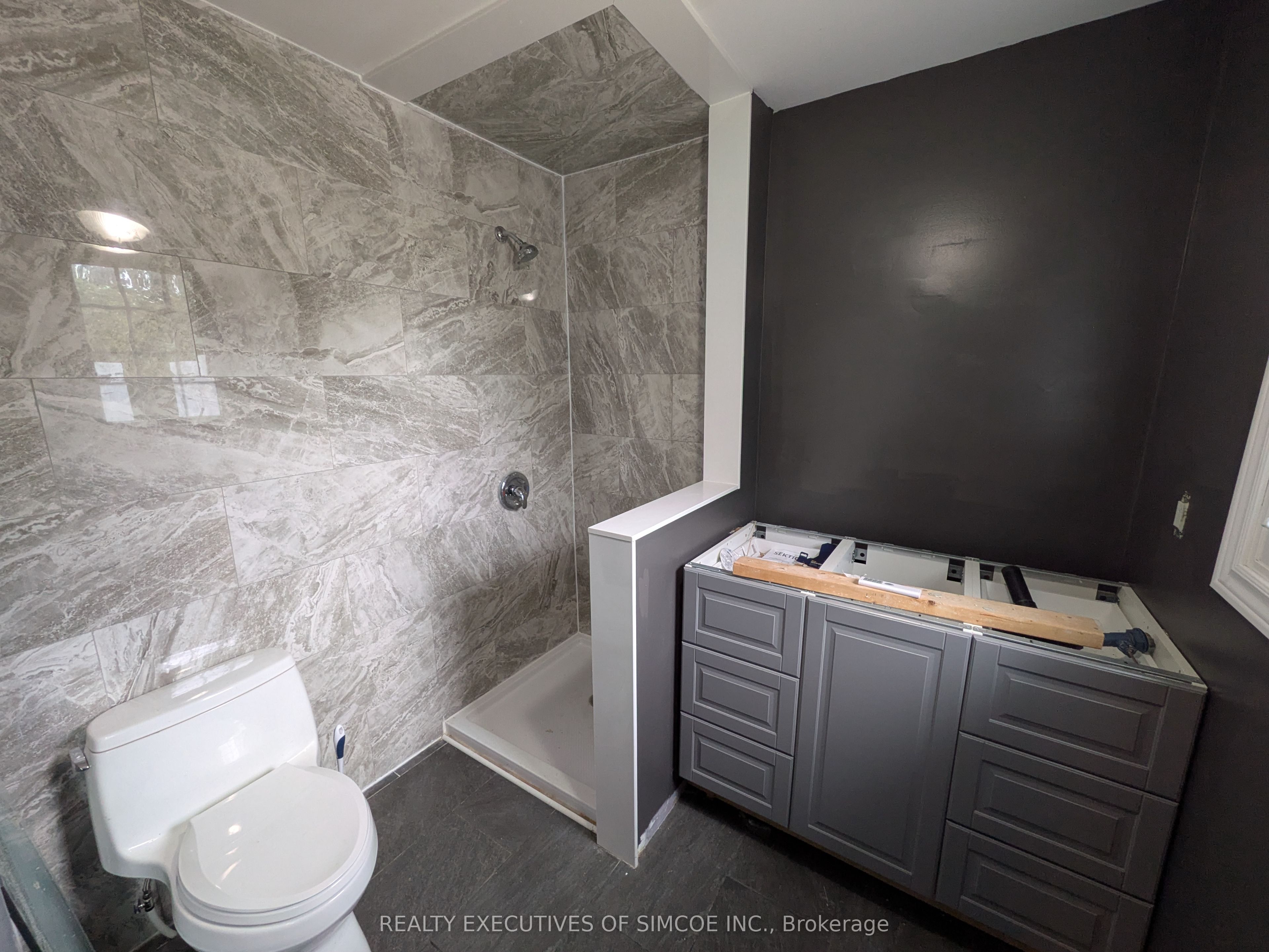 75 James Street Property Photo 20