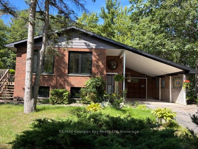 167 Nw Tall Pines Drive Nw Property Photo 1