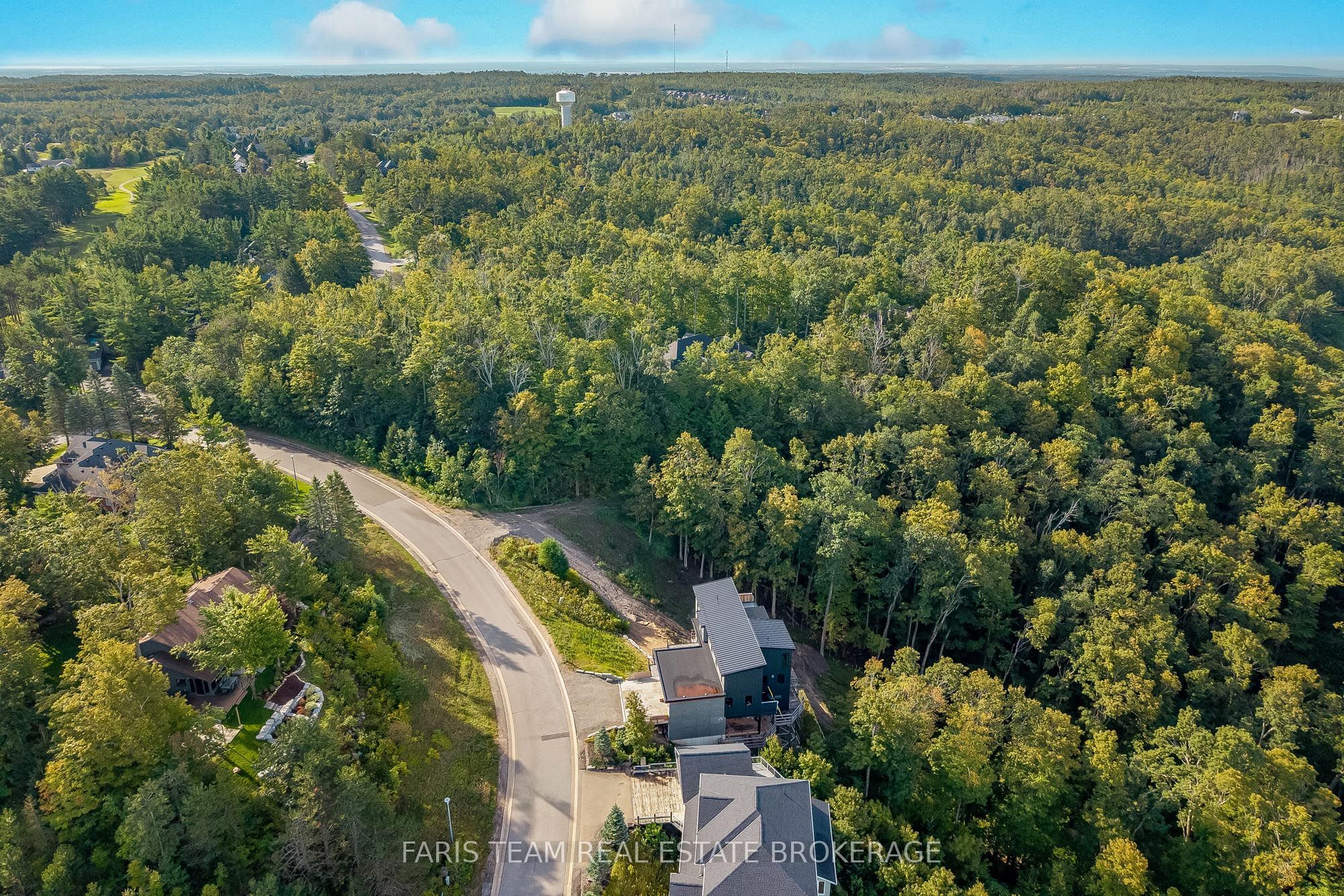 3 Valleycrest Drive Property Photo 8