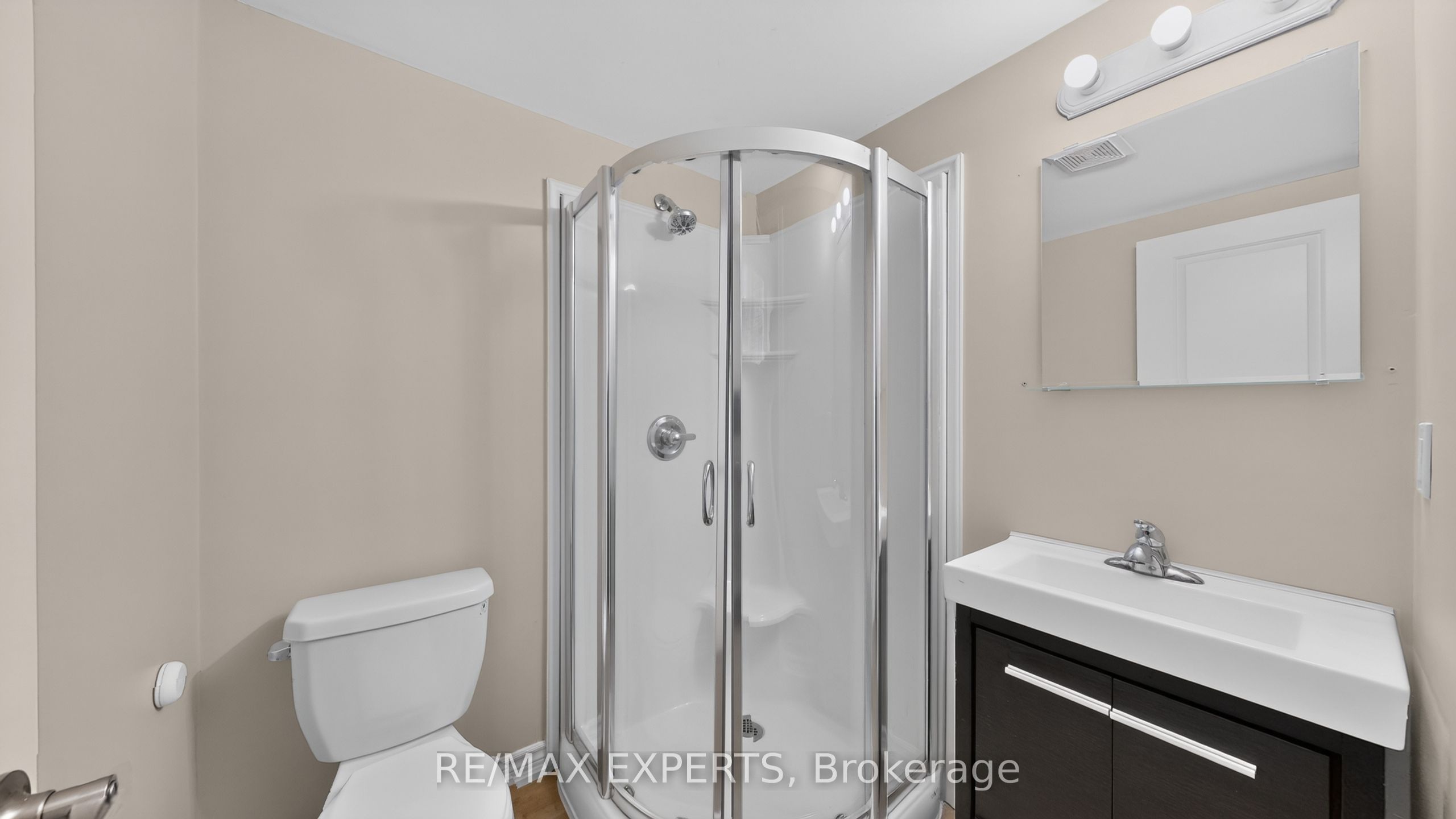 246 Penetanguishene Road 13 Property Photo 7