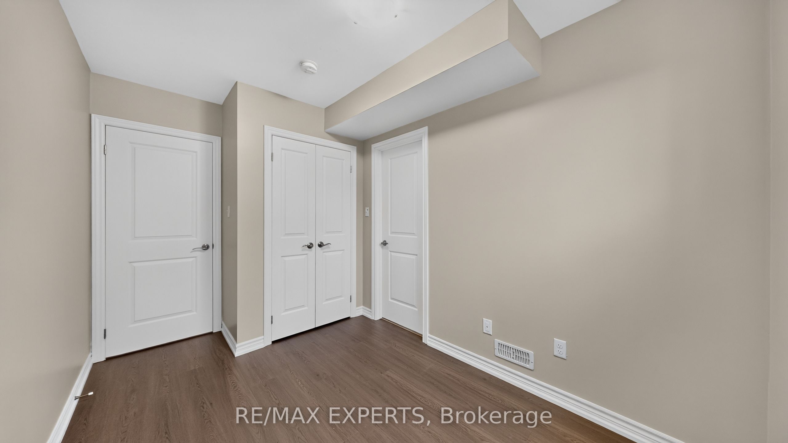 246 Penetanguishene Road 13 Property Photo 10