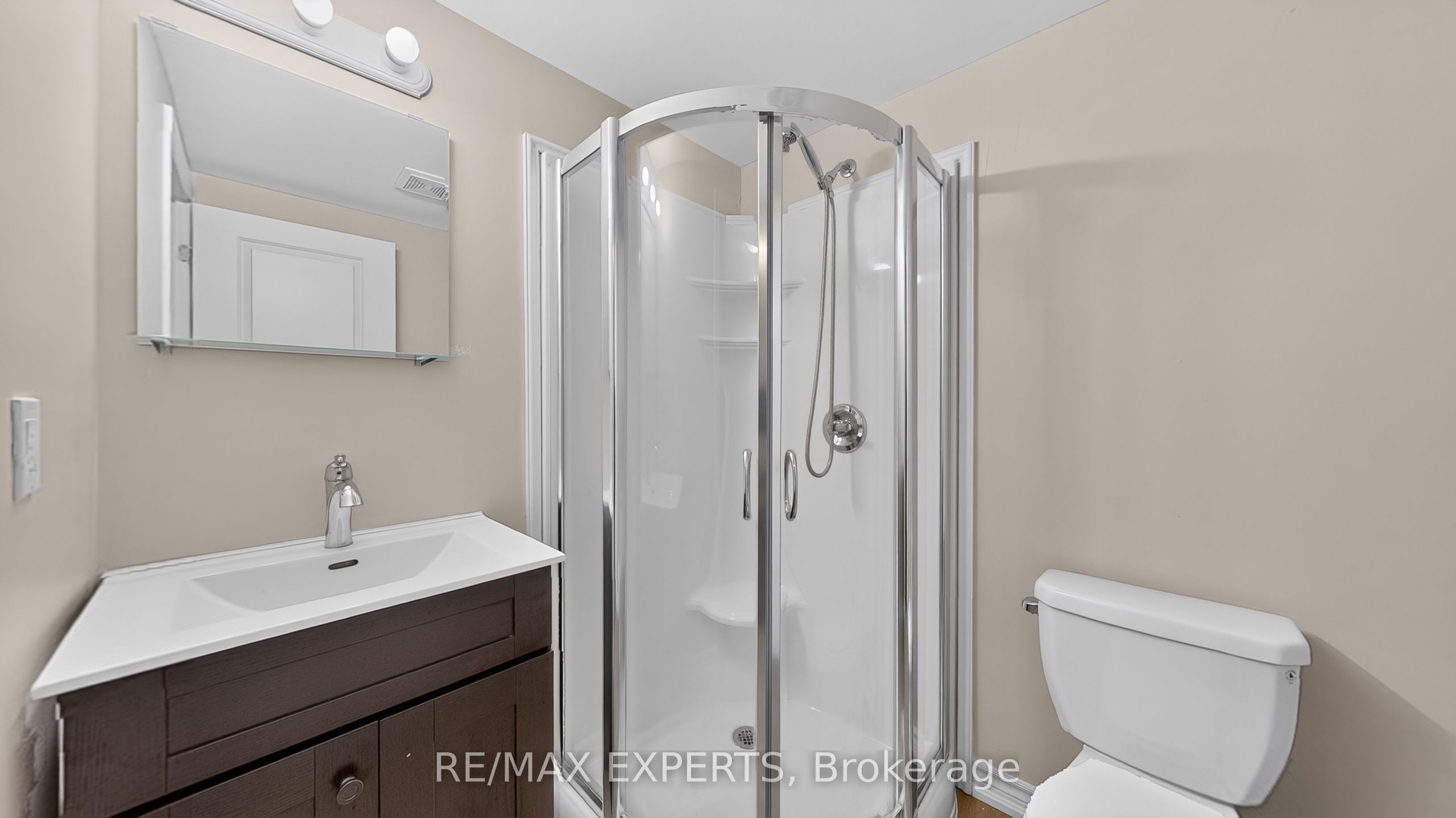 246 Penetanguishene Road 13 Property Photo 11