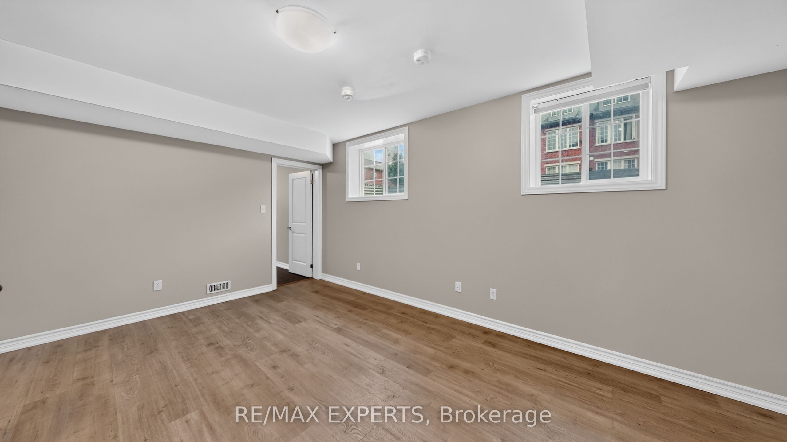 246 Penetanguishene Road 13 Property Photo 15