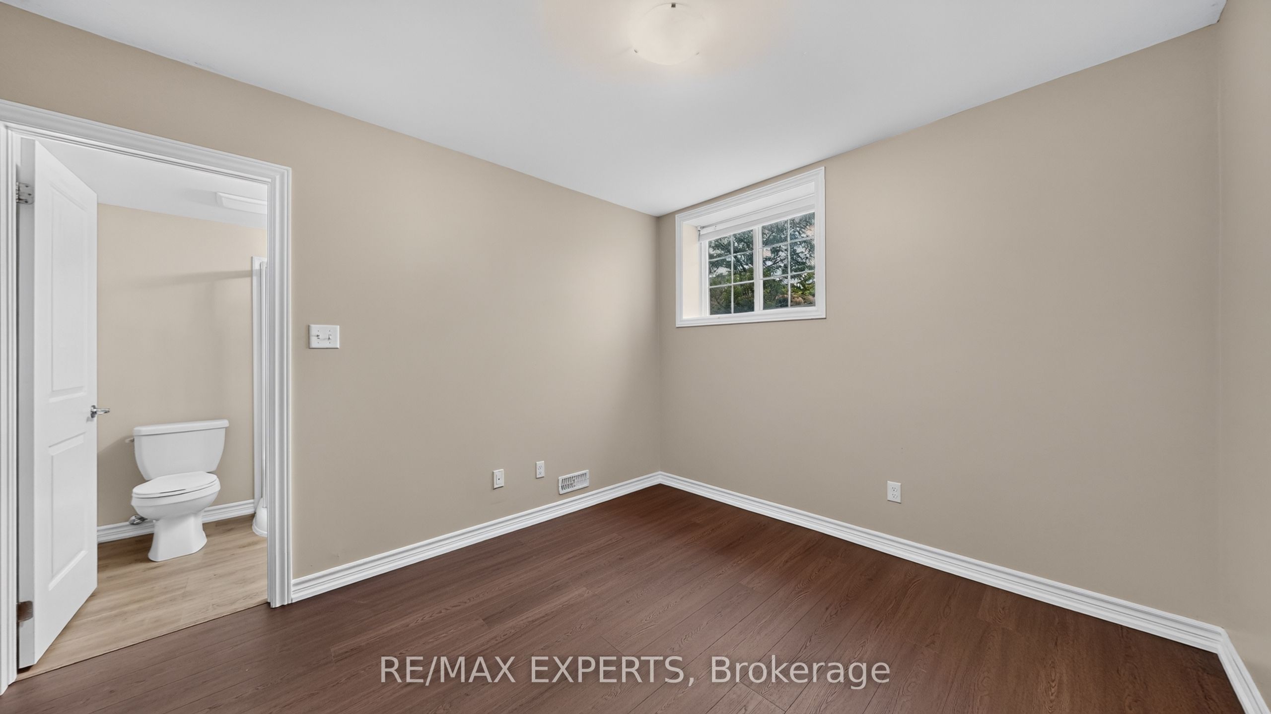 246 Penetanguishene Road 13 Property Photo 23