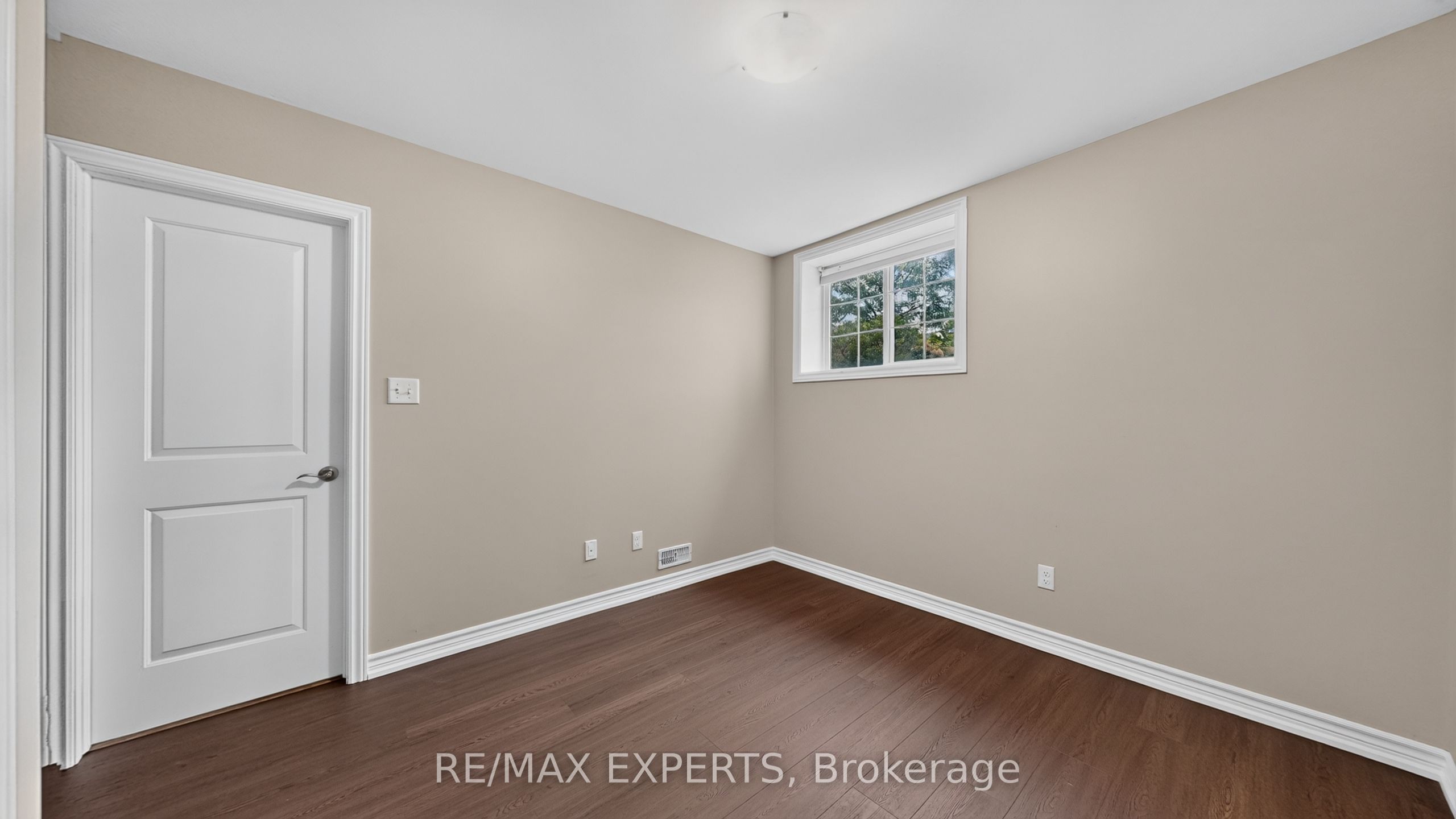 246 Penetanguishene Road 13 Property Photo 26