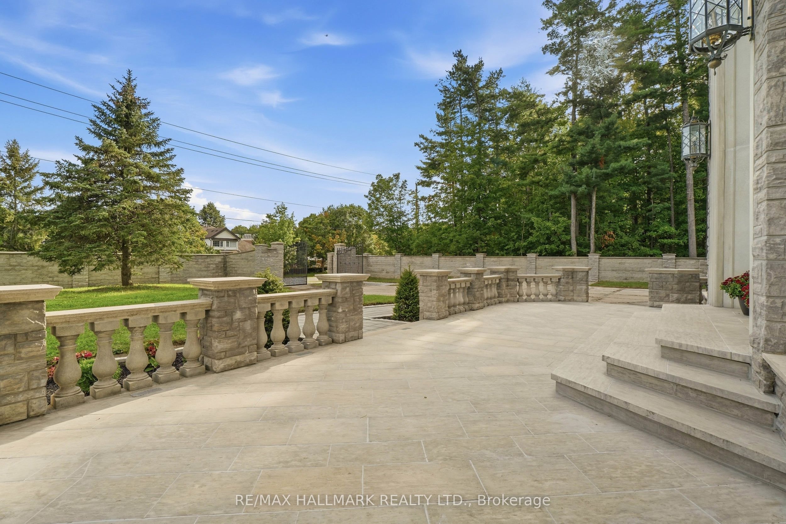 290 Tollendal Mill Road Property Photo 3