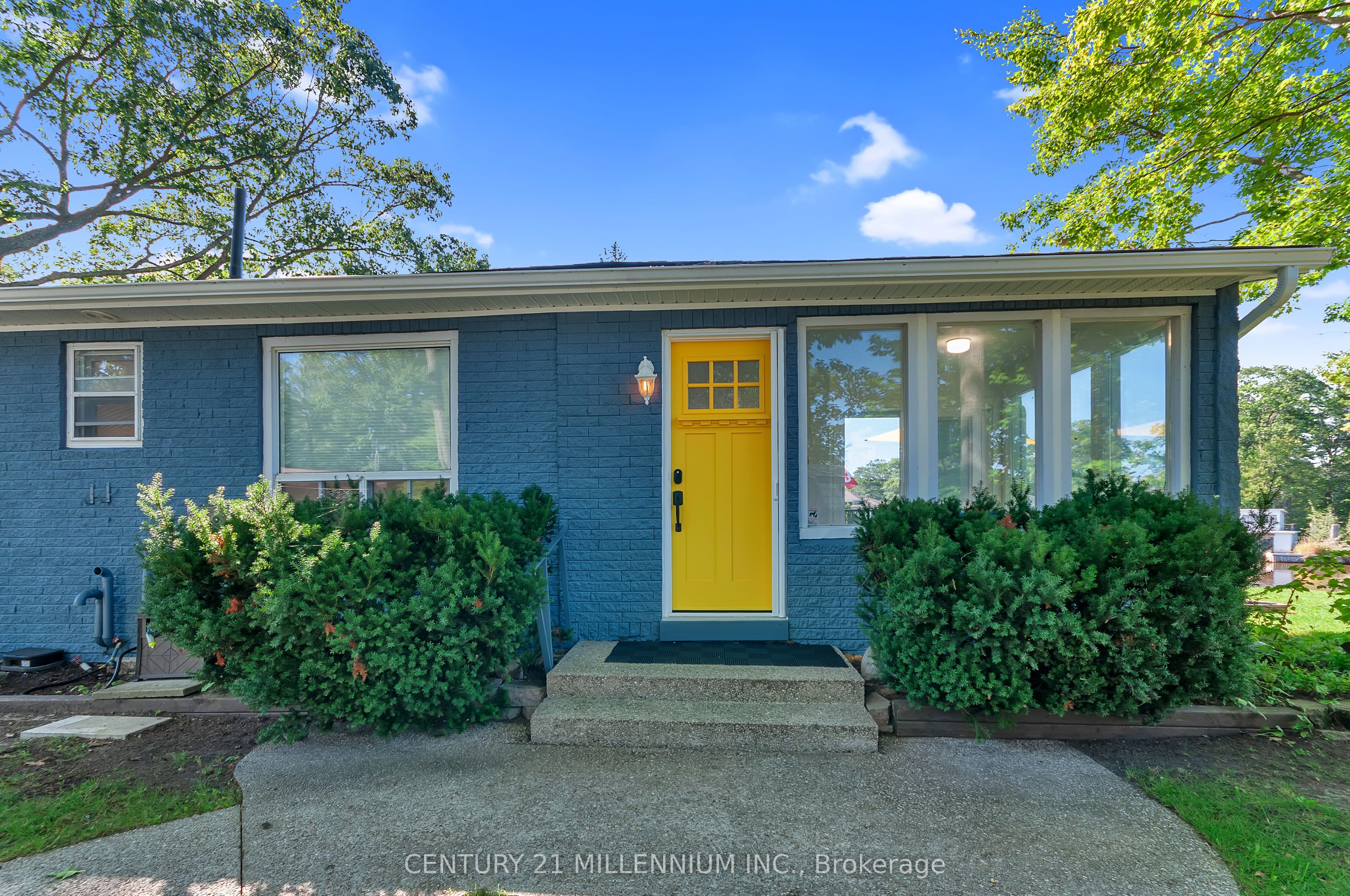 68 Edgewater Road Property Photo 8