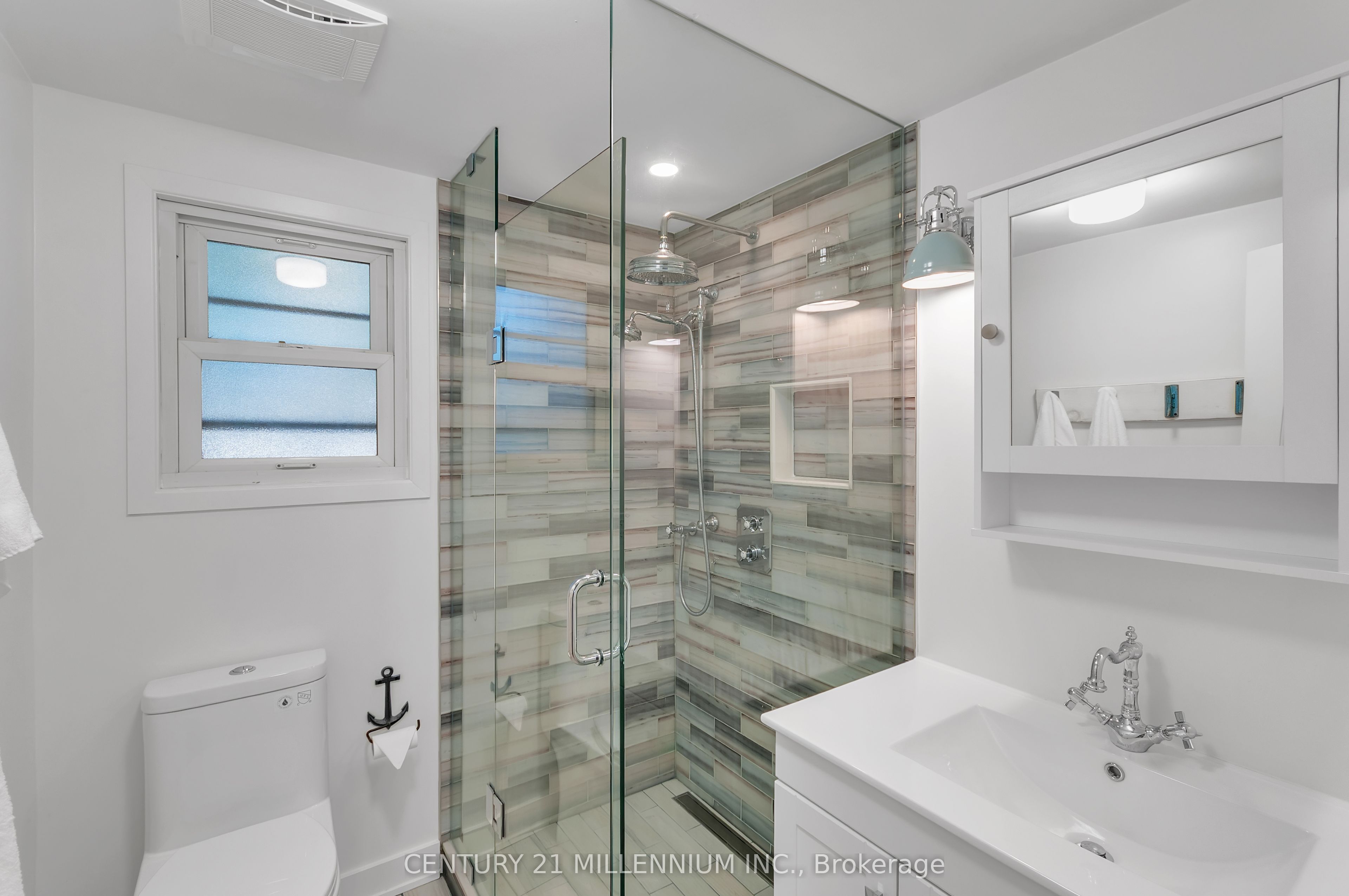 68 Edgewater Road Property Photo 23