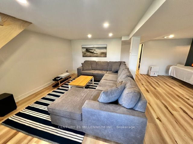 68 Edgewater Road Property Photo 25