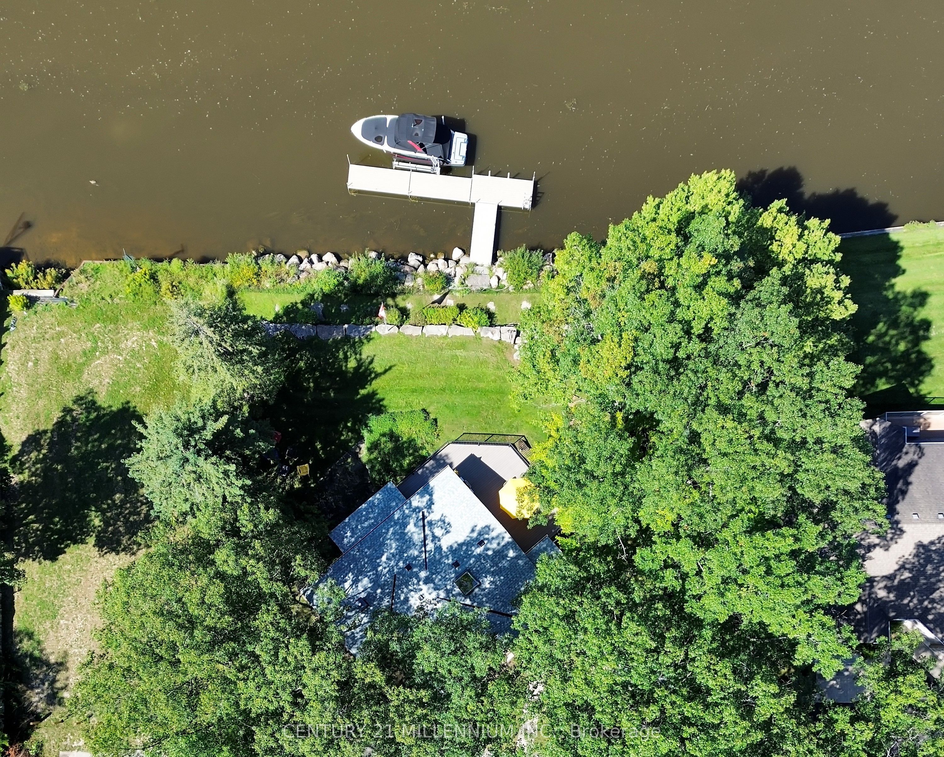 68 Edgewater Road Property Photo 43