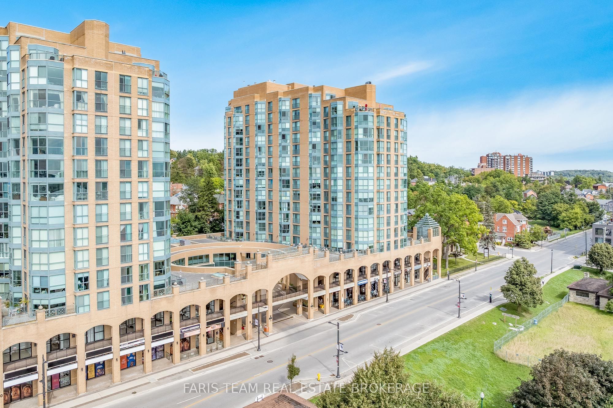 150 Dunlop Street E 1011 Property Photo 3