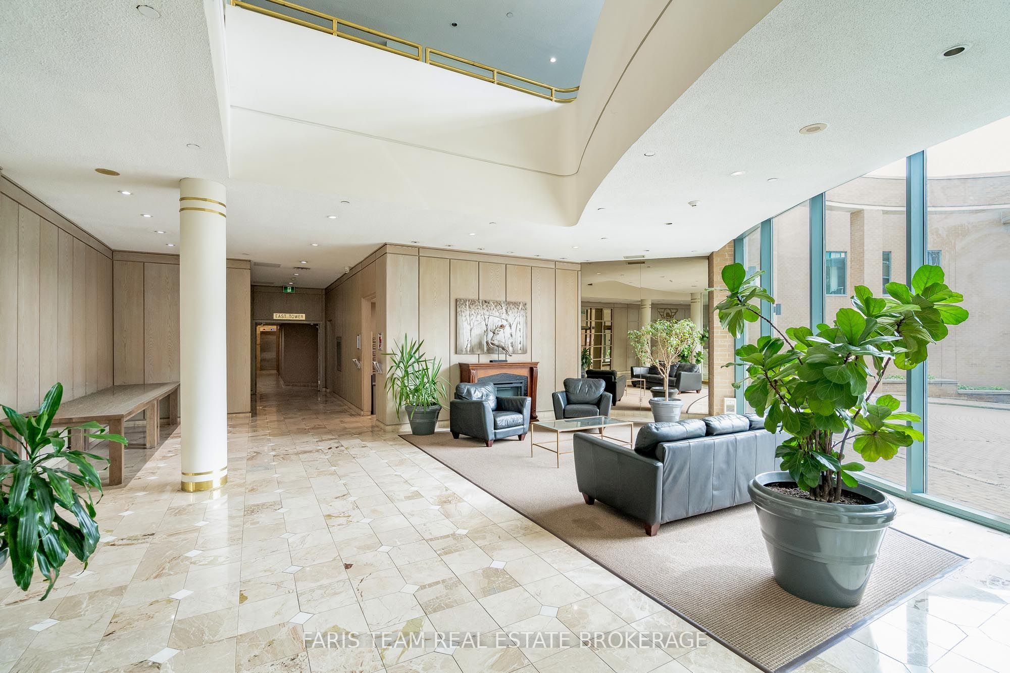 150 Dunlop Street E 1011 Property Photo 6