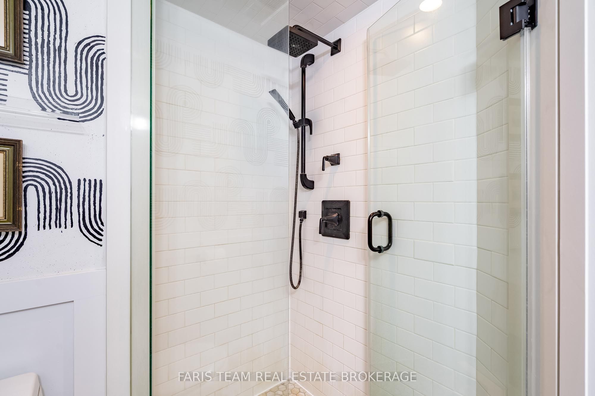 150 Dunlop Street E 1011 Property Photo 24