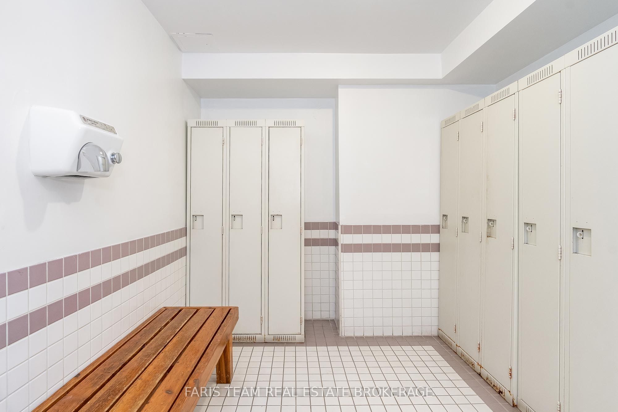 150 Dunlop Street E 1011 Property Photo 30