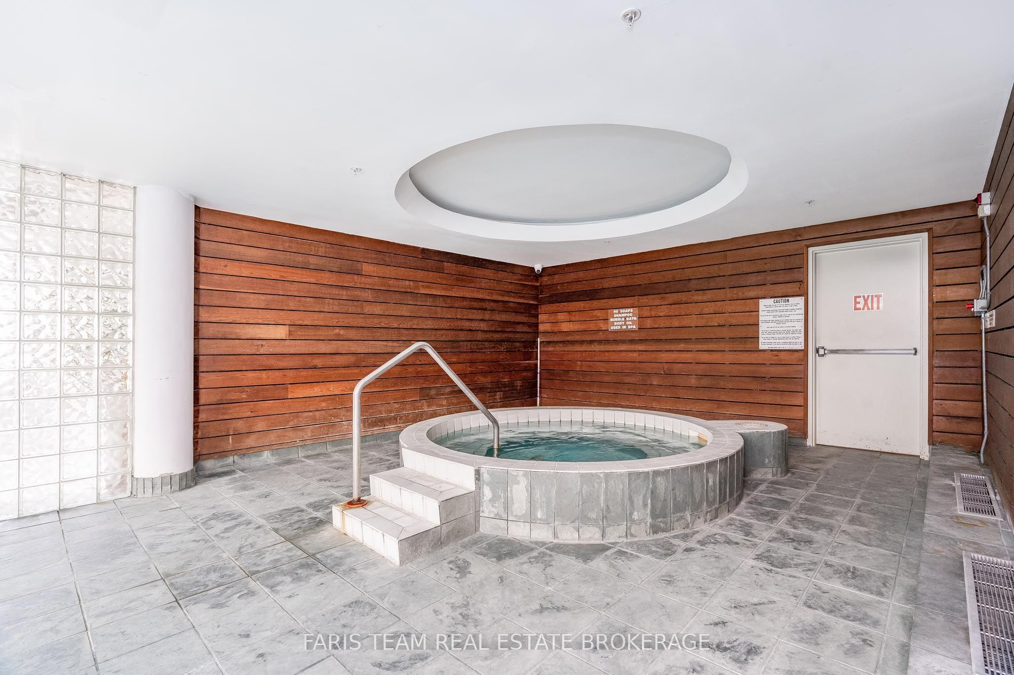 150 Dunlop Street E 1011 Property Photo 33