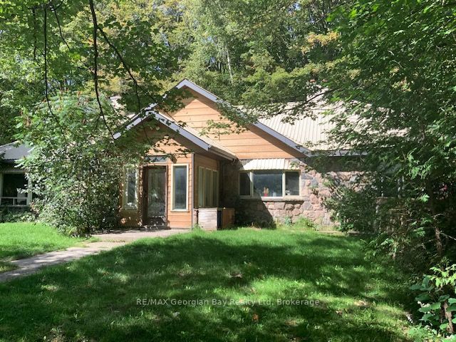9513 N County Rd 93 Road NE