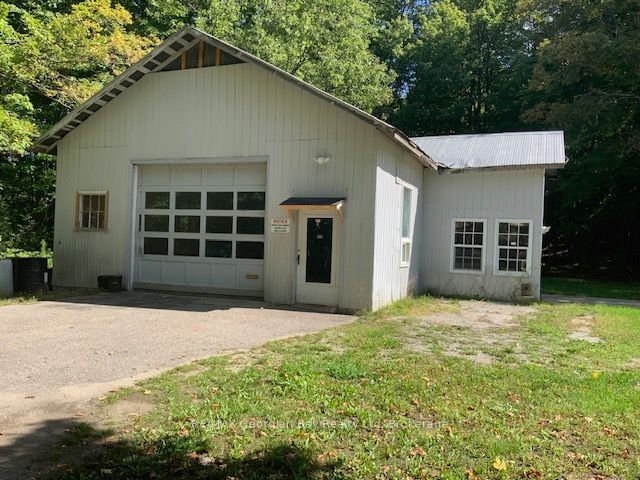 9513 N County Rd 93 Road Ne Property Photo 2