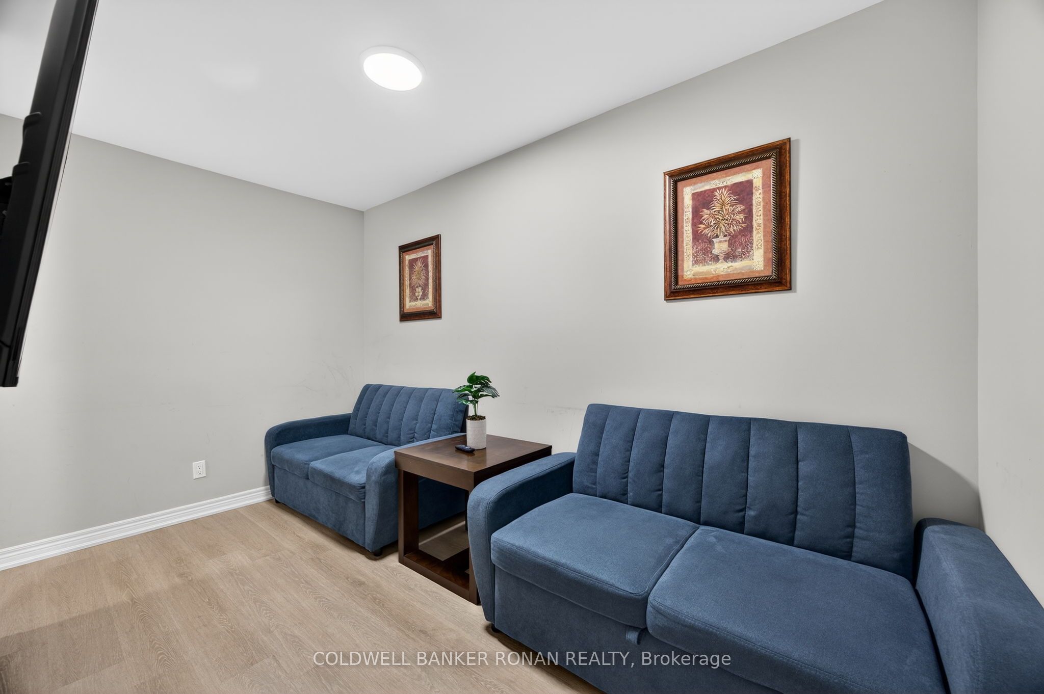 13 Winters Crescent Property Photo 22