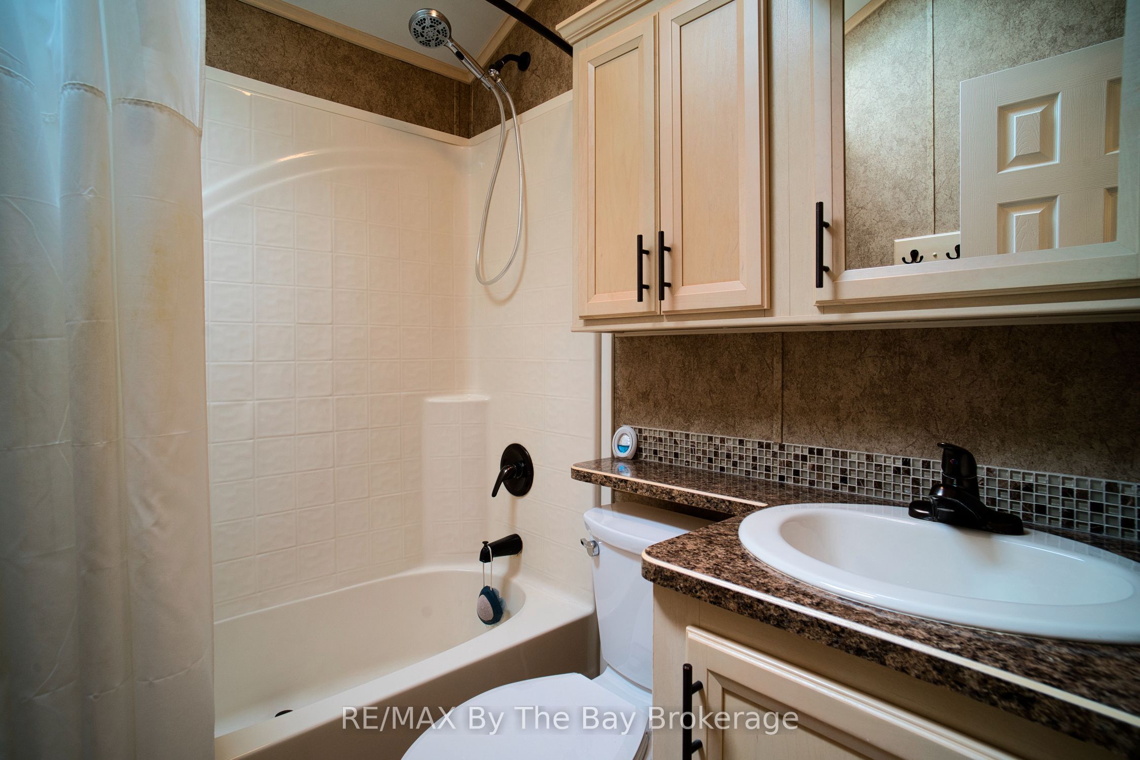 107 Madawaska Trail Property Photo 20
