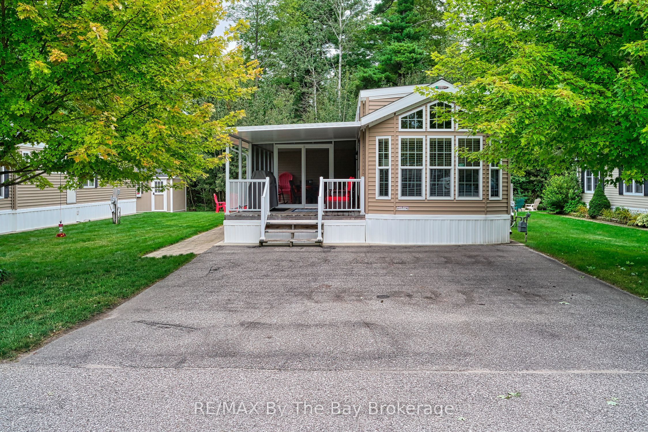 107 Madawaska Trail Property Photo 23
