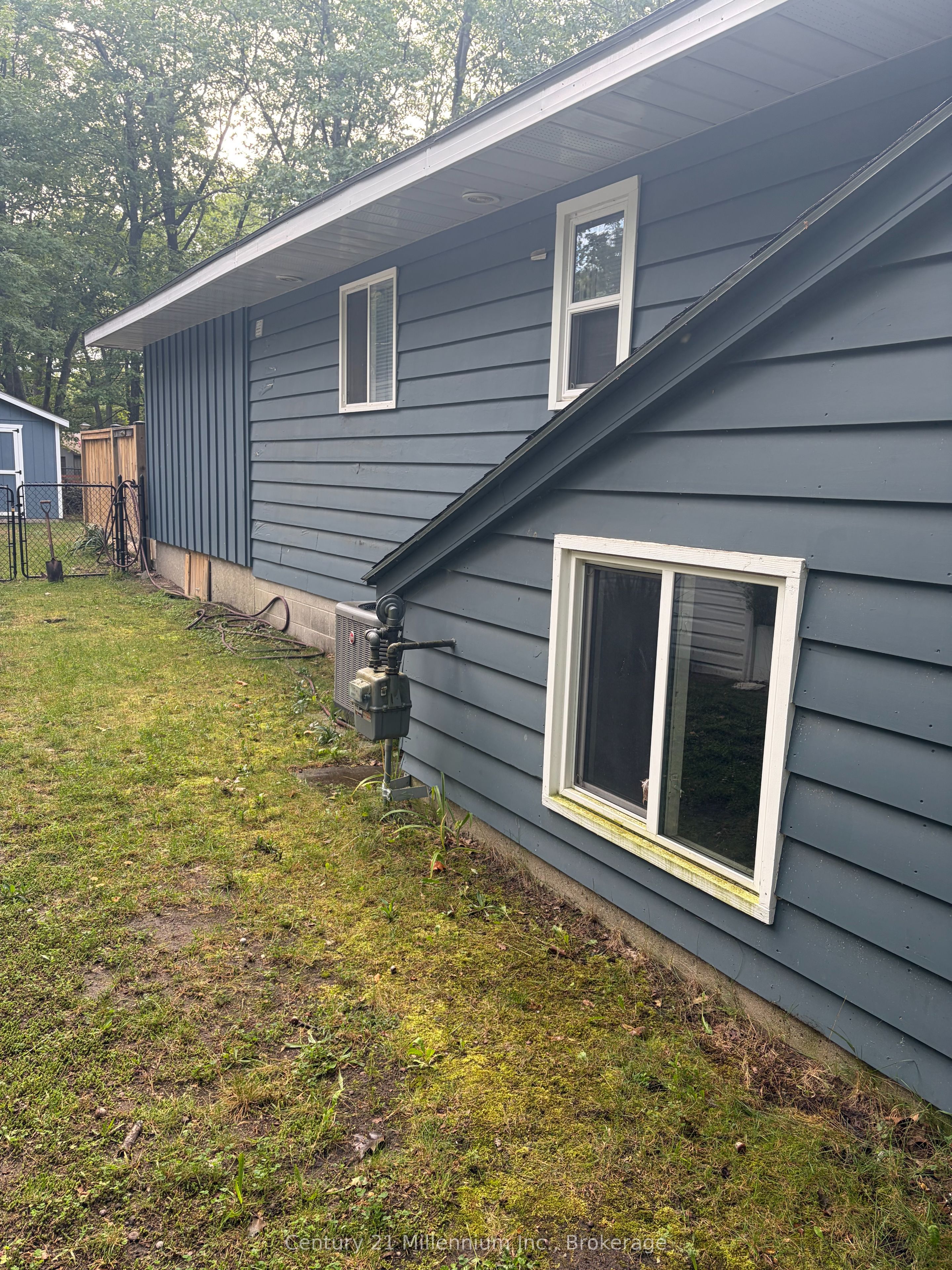 79 23rd Street N Property Photo 17