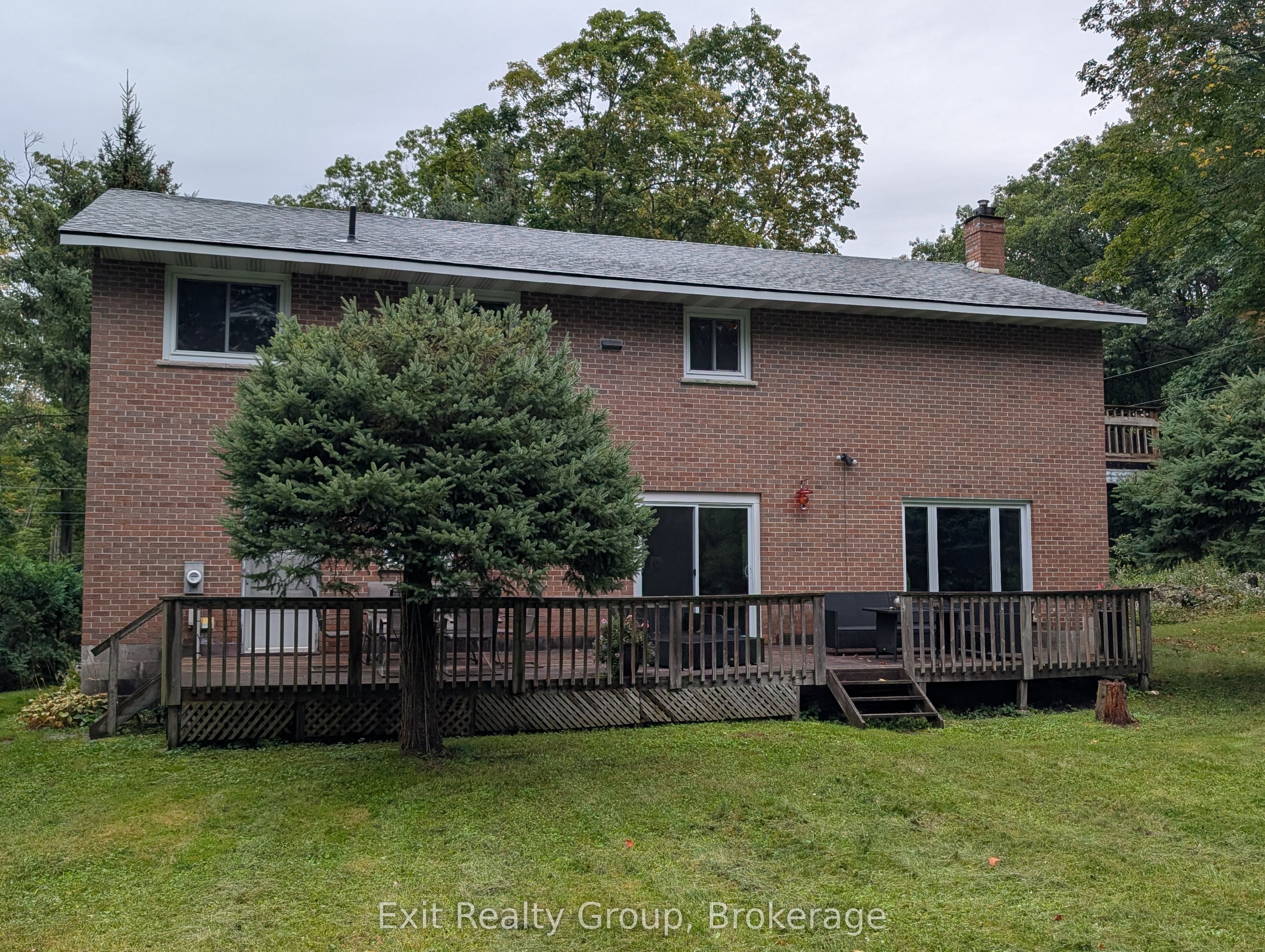456 Parkview Court Property Photo 4