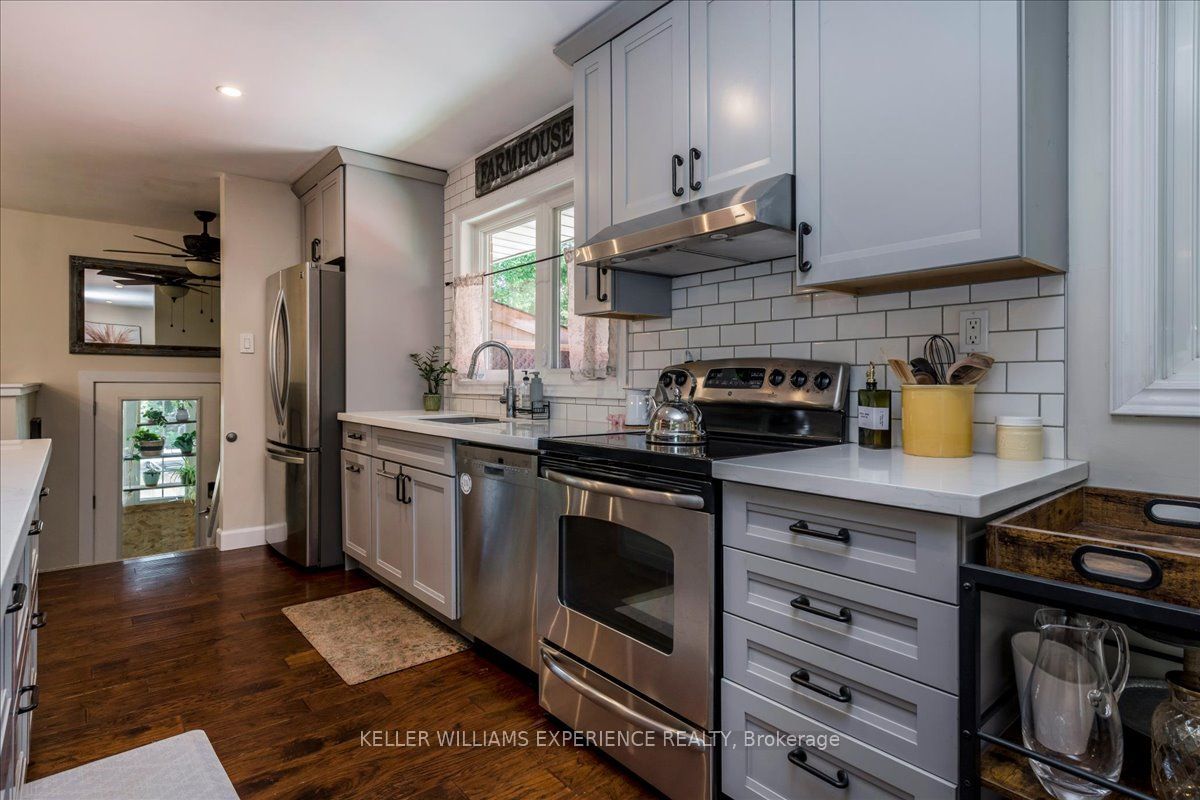 92 Johnson Street Property Photo 11