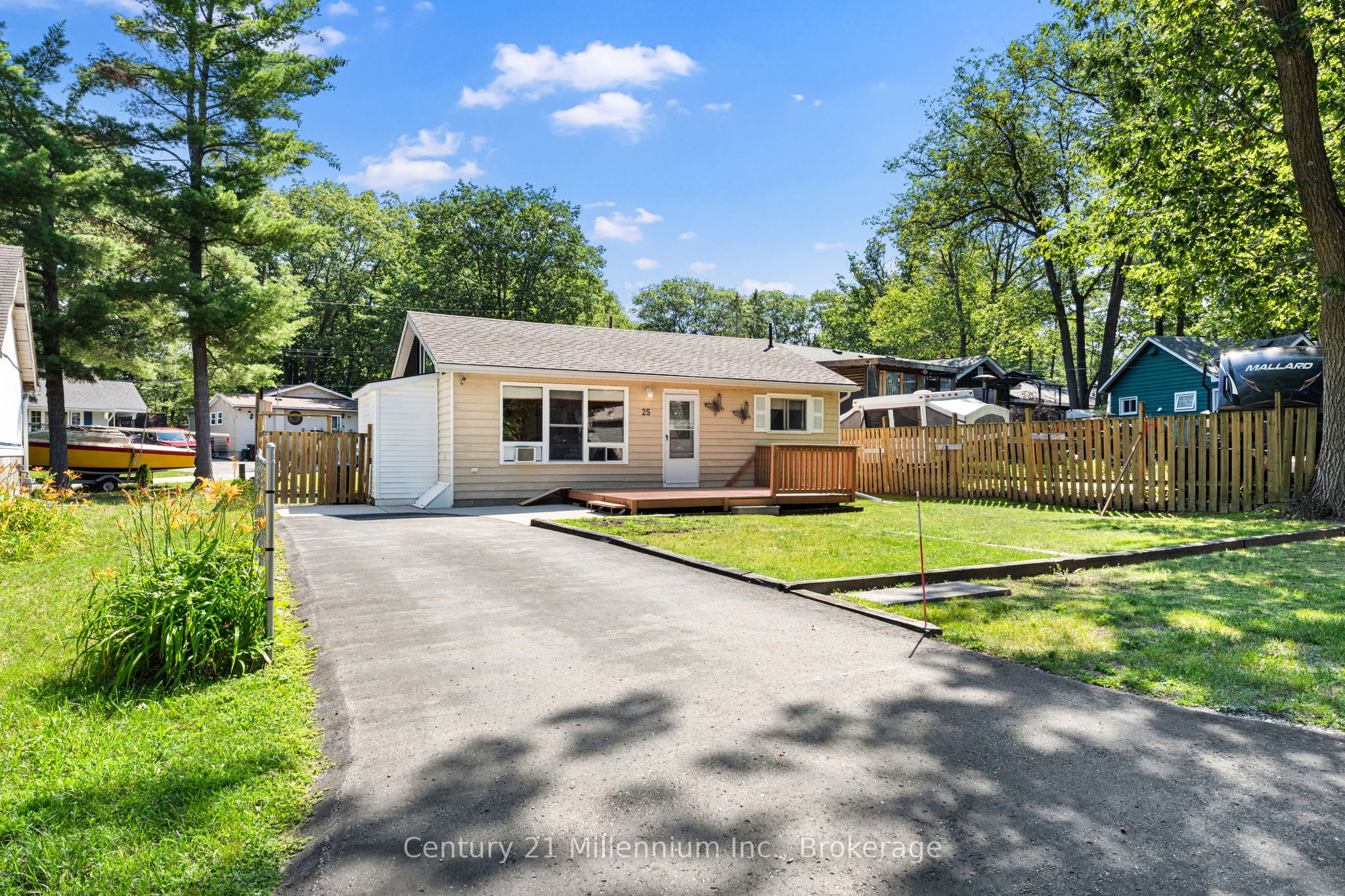 25 Glendale Avenue Property Photo 1