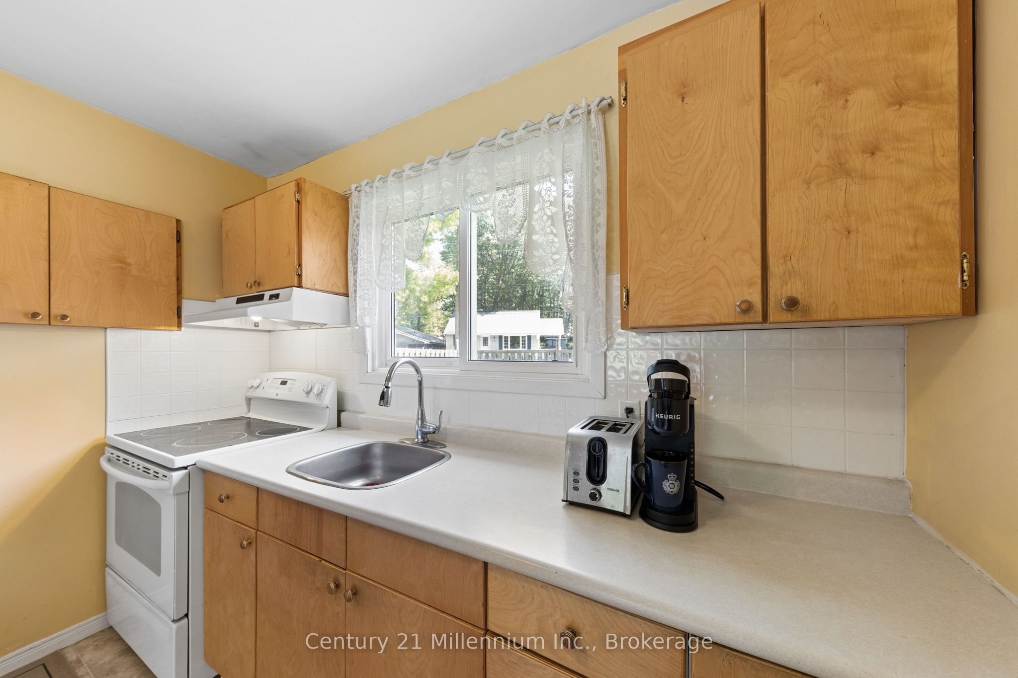 25 Glendale Avenue Property Photo 10