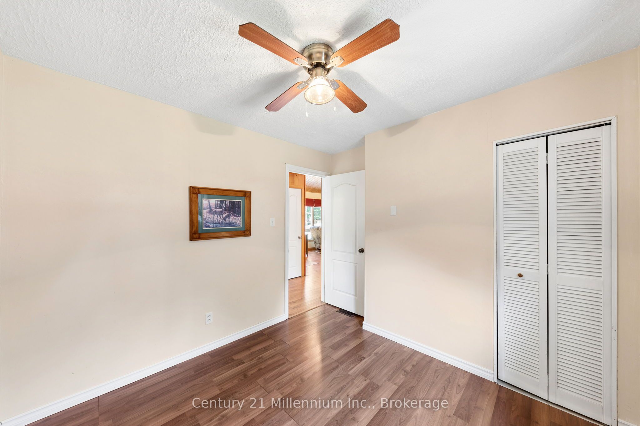 25 Glendale Avenue Property Photo 17