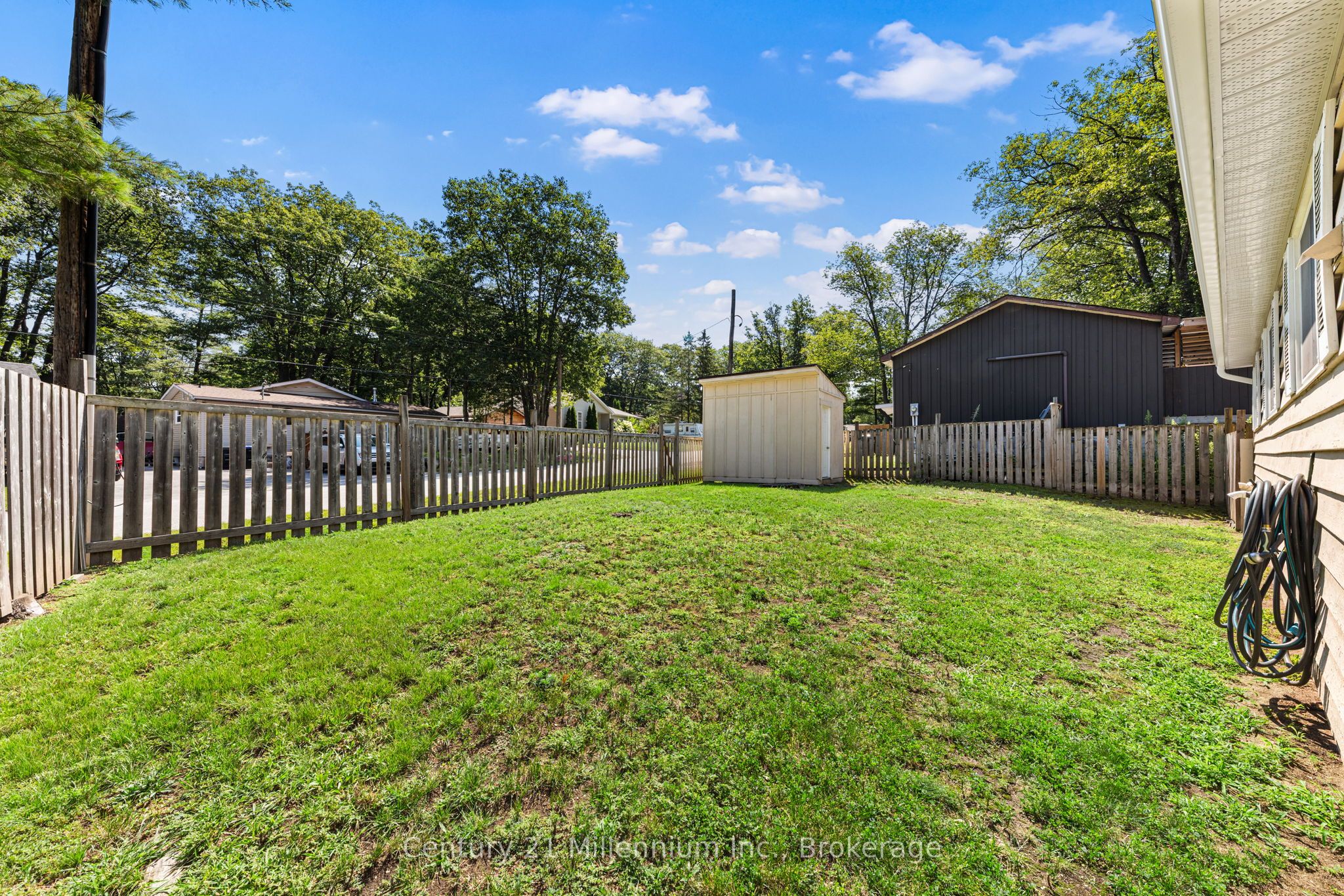 25 Glendale Avenue Property Photo 24