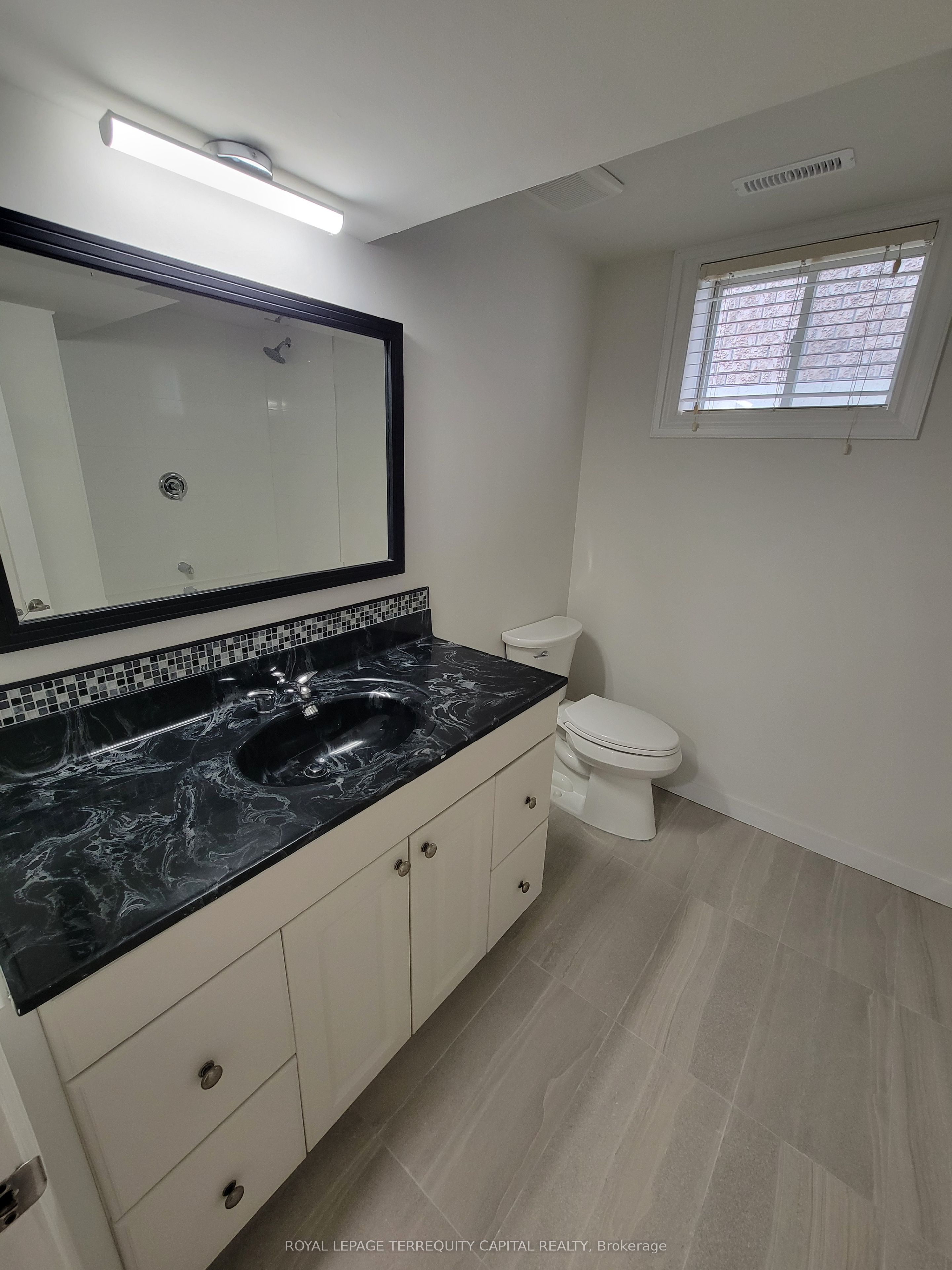 68 Bird Street Lower Property Photo 13