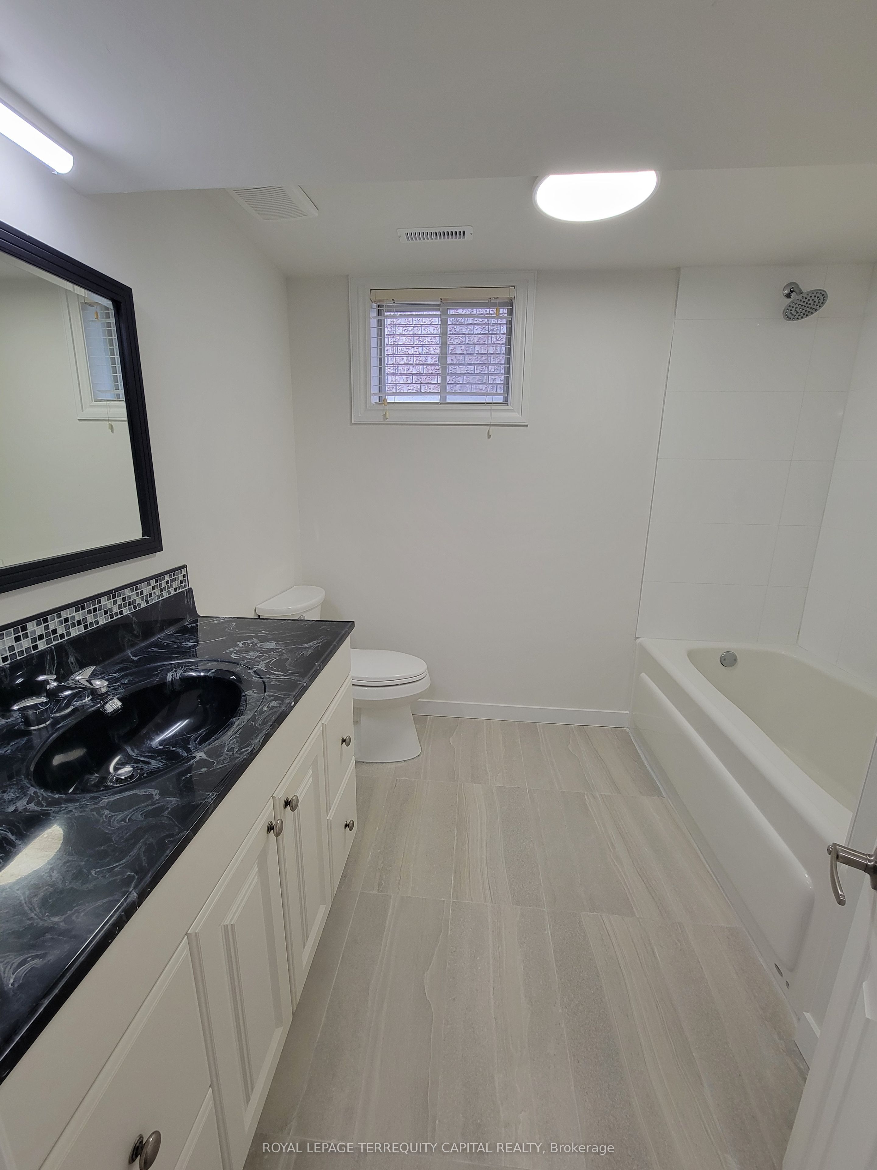 68 Bird Street Lower Property Photo 14