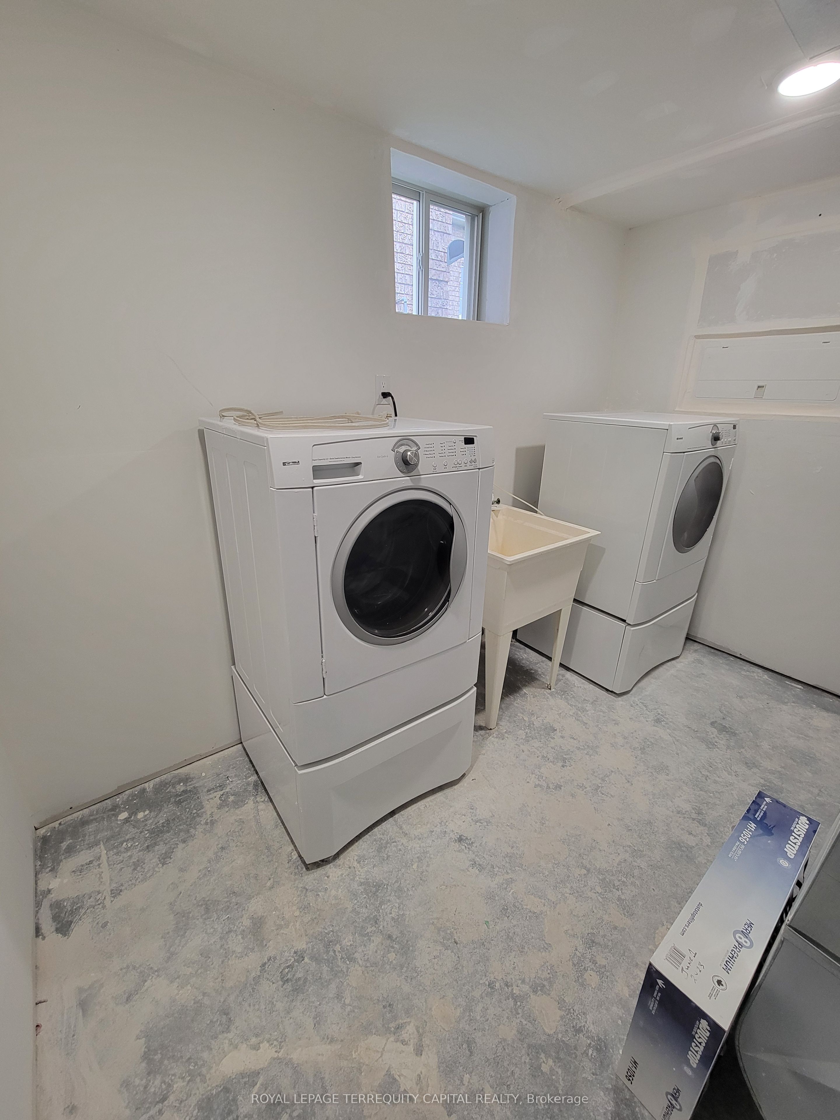 68 Bird Street Lower Property Photo 15