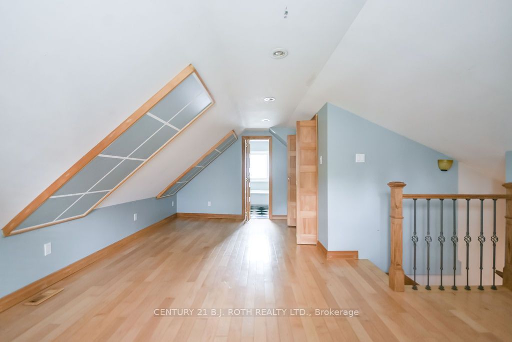 45 Grove Street W Property Photo 1