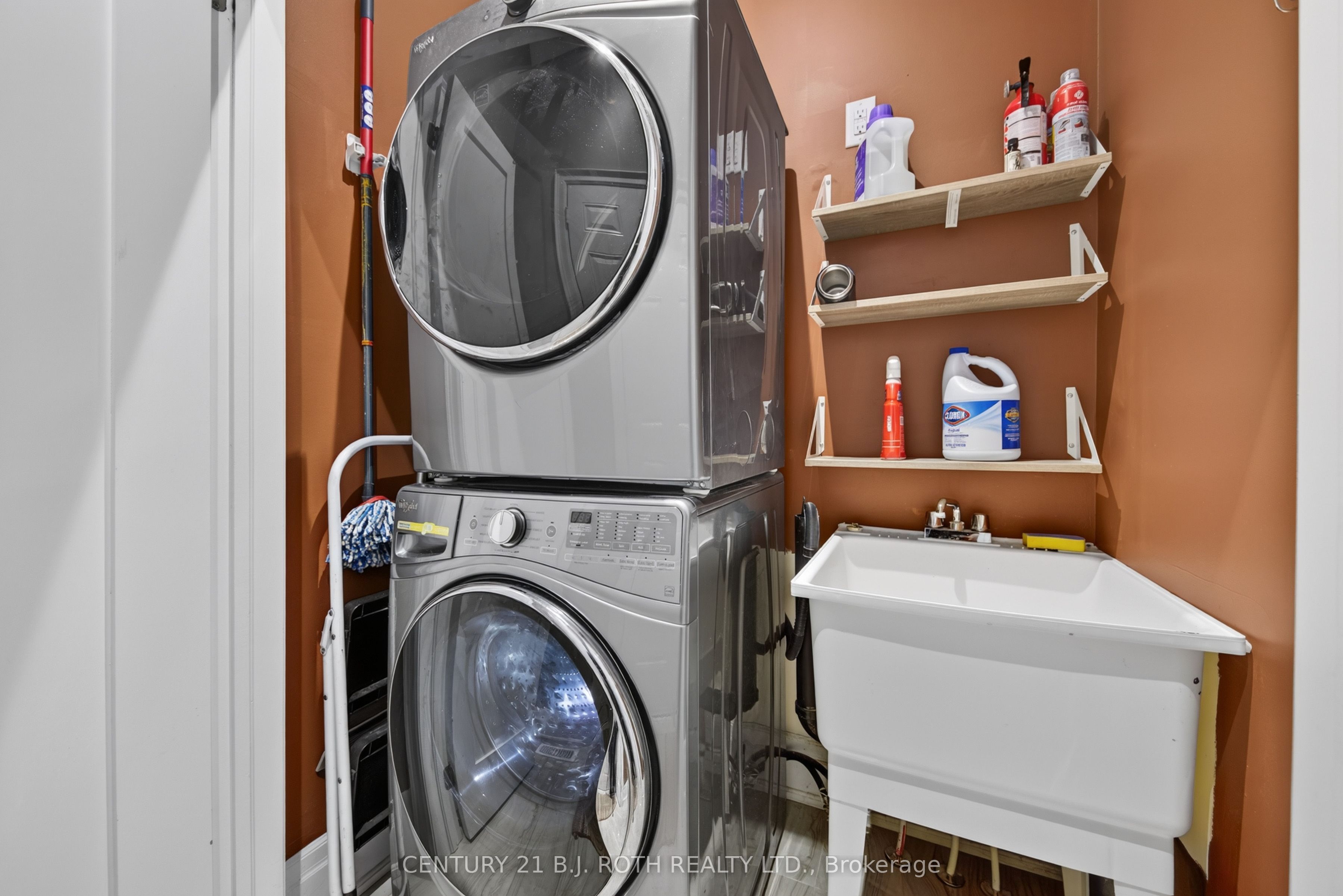 3306 Summerhill Way Property Photo 14