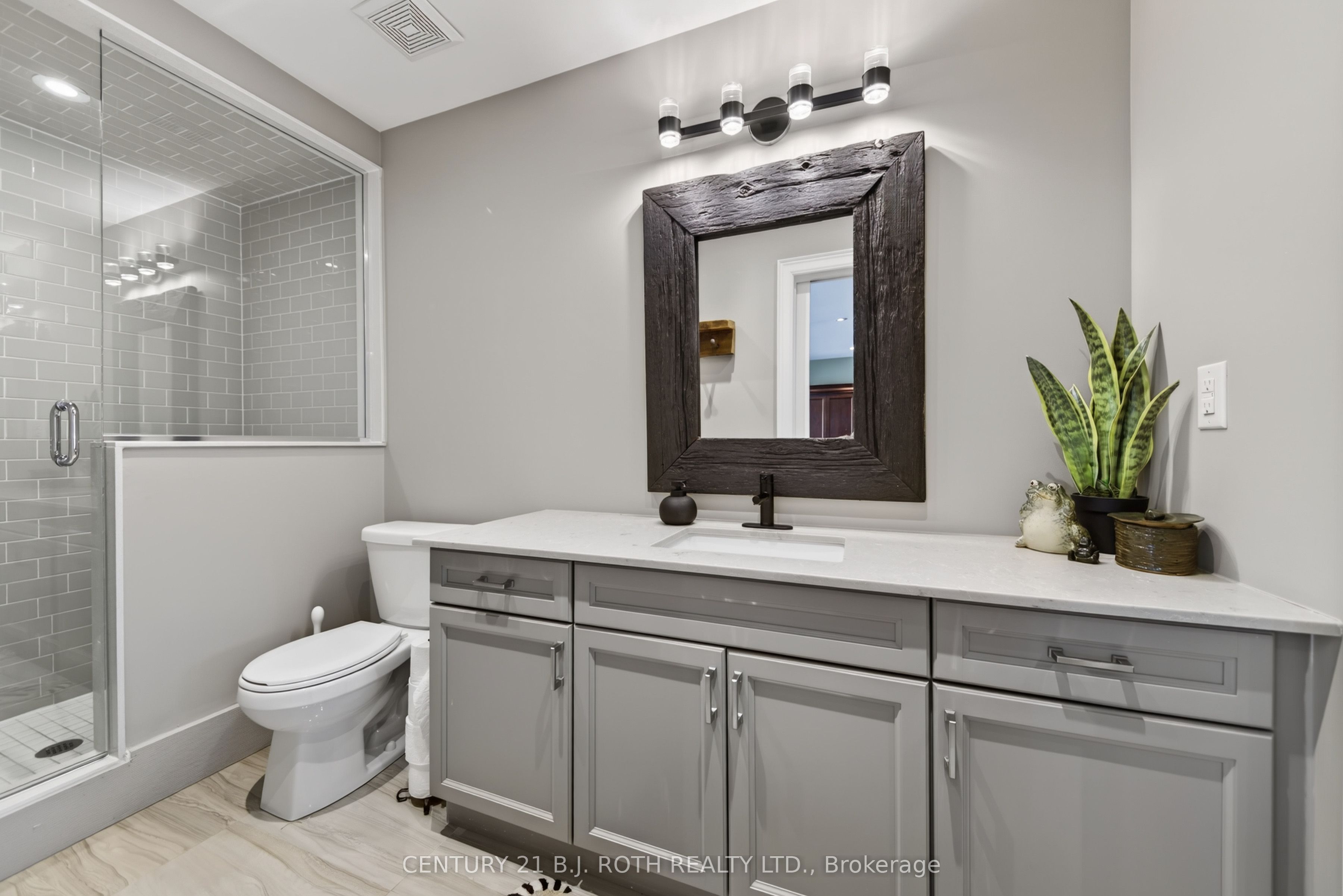 3306 Summerhill Way Property Photo 25