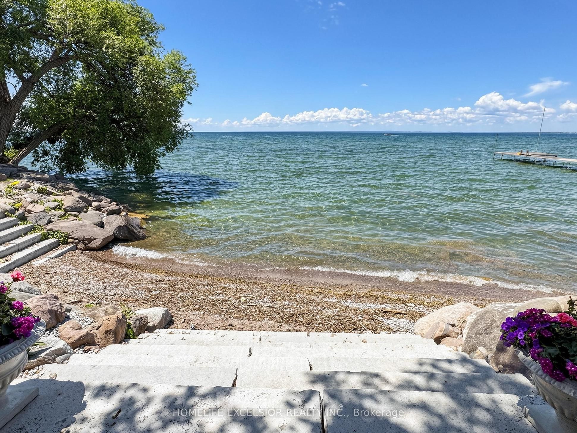 2156 Lakeshore Drive Property Photo 6